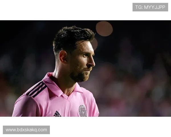 足球八号球星谁更具实力与影响力？历史与现状的全面对比分析