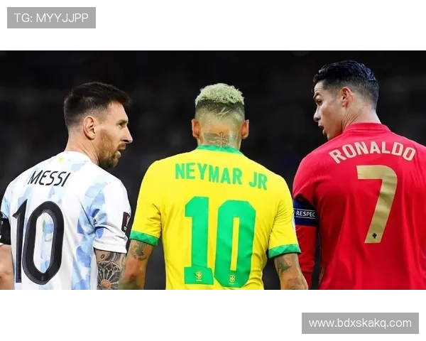 足球场上的三大帅哥：梅西C罗内马尔谁才是最具魅力的足球明星