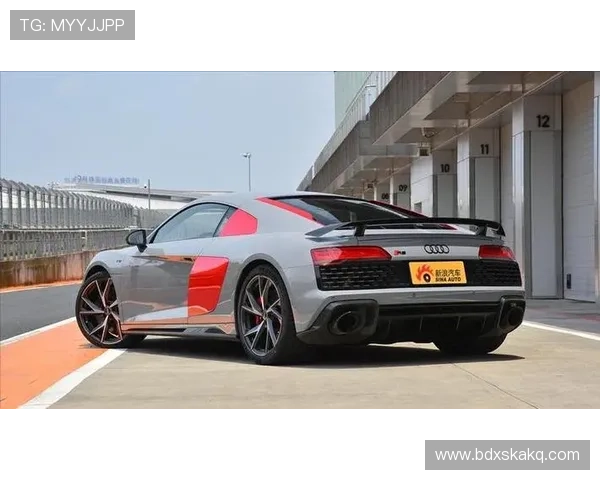 足球球星豪车比拼 谁拥有最多顶级豪车成为炙手可热的话题